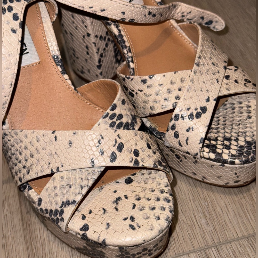 Print sandal
